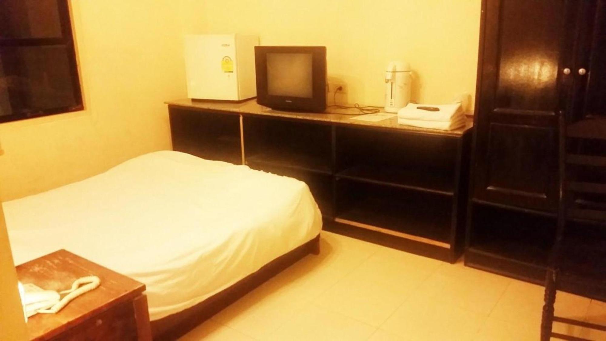 Highway Hotel Hua Hin