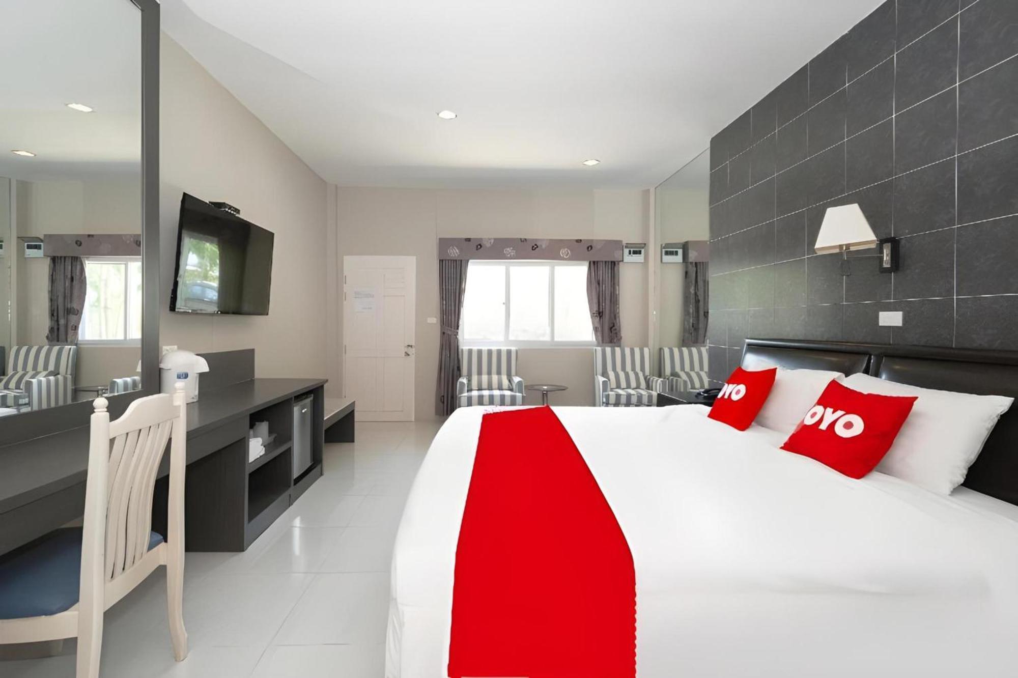Highway Hotel
